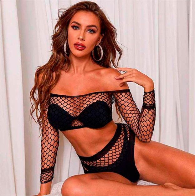 Perfect set with top and fishnet panties black