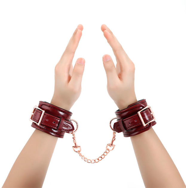 Наручники Liebe Seele Wine Red Wrist Cuffs