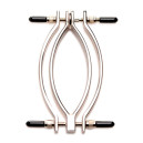 Затискач для статевих губ з повідцем Master Series Pussy Tugger Clamp with Chain