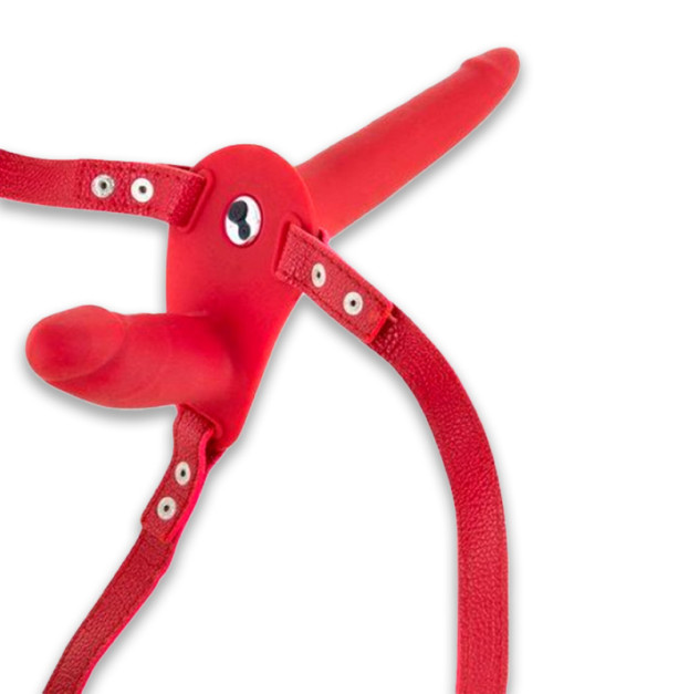 Двойной страпон с вибрацией Fetish Tentation Vibrating Strap-On with Double Dildo Red
